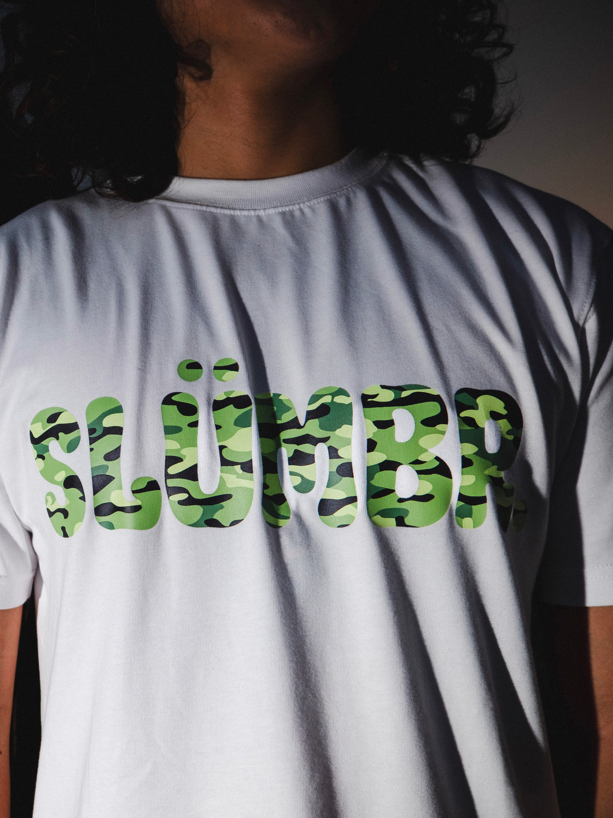 SLÜMBR - T-shirt Blanc Camo vert